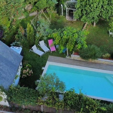 Logis Du Lievre D'Or Panzió Montbazon Kültér fotó