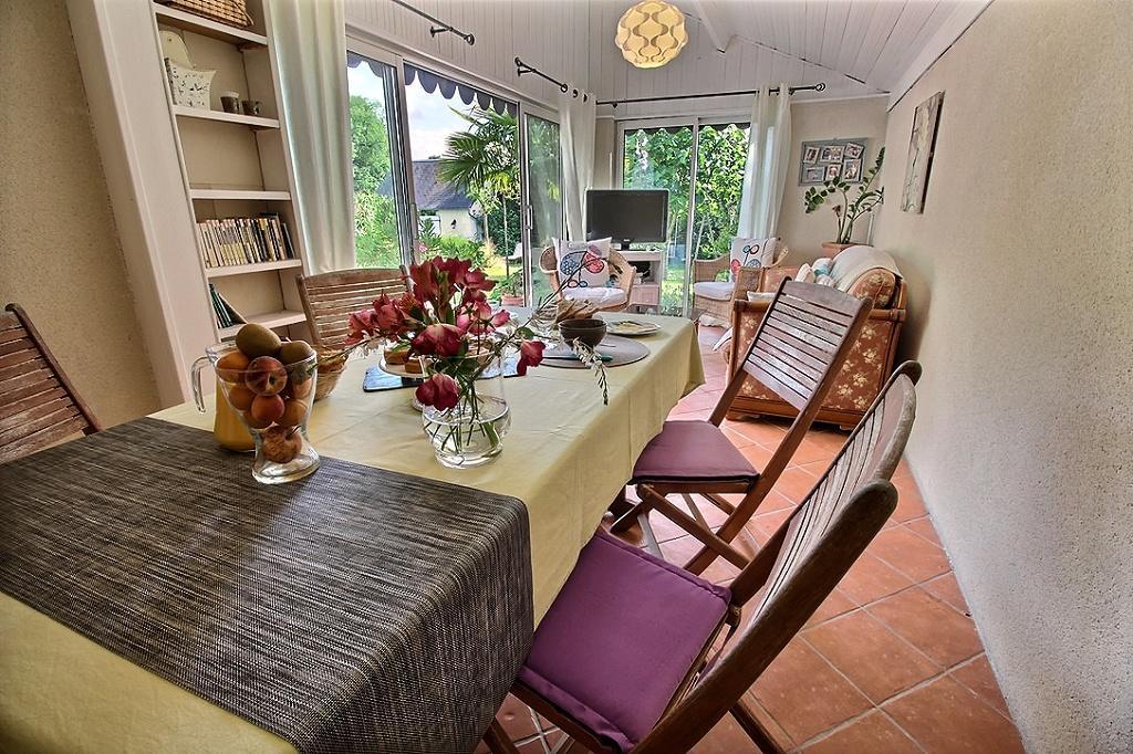 Logis Du Lievre D'Or Panzió Montbazon Kültér fotó
