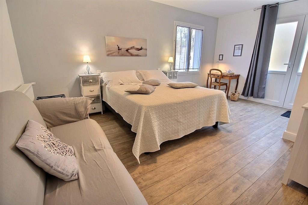 Logis Du Lievre D'Or Panzió Montbazon Kültér fotó